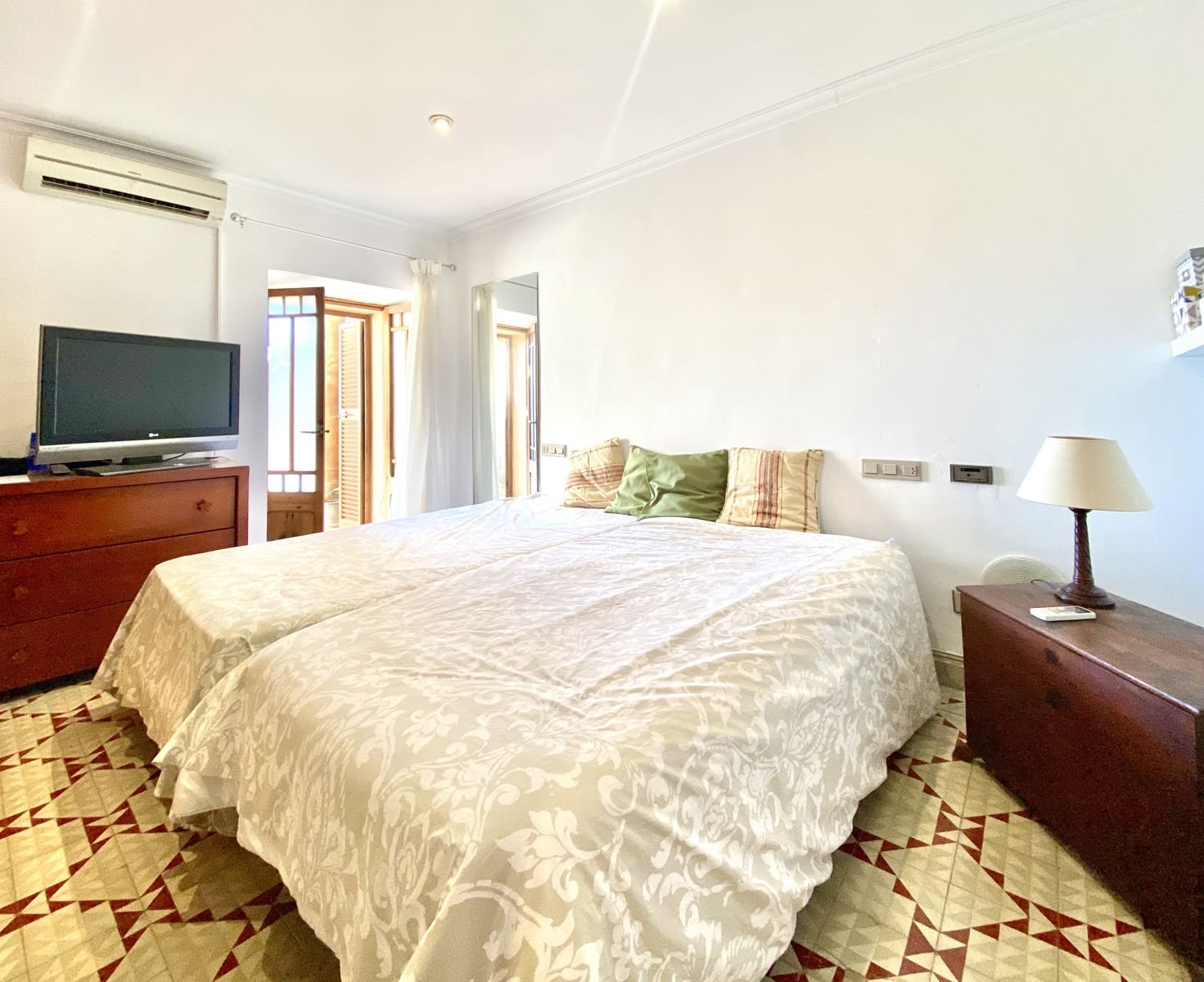 6 soveværelse Rækkehus til salg i Selva med swimmingpool - € 1.650.000 (Ref: 9606839)