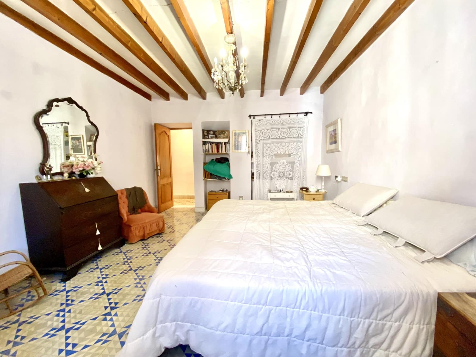 6 soveværelse Rækkehus til salg i Selva med swimmingpool - € 1.650.000 (Ref: 9606839)