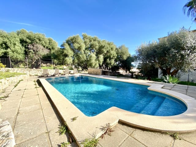 6 soveværelse Rækkehus til salg i Selva med swimmingpool - € 1.650.000 (Ref: 9606839)