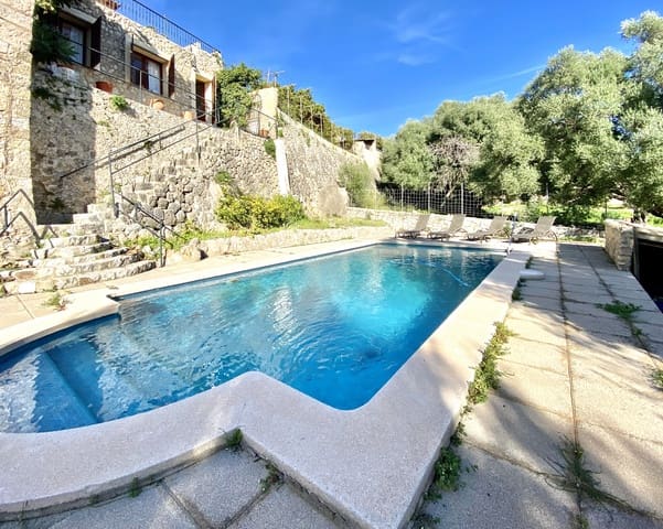 6 soveværelse Rækkehus til salg i Selva med swimmingpool - € 1.650.000 (Ref: 9606839)