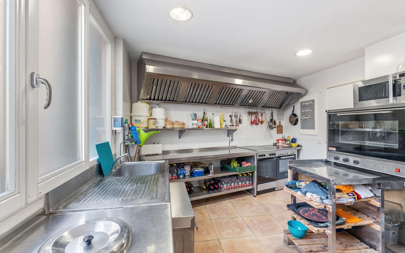 8 sovrum Kommersiell till salu i Sineu med pool - 1 260 000 € (Ref: 9609524)