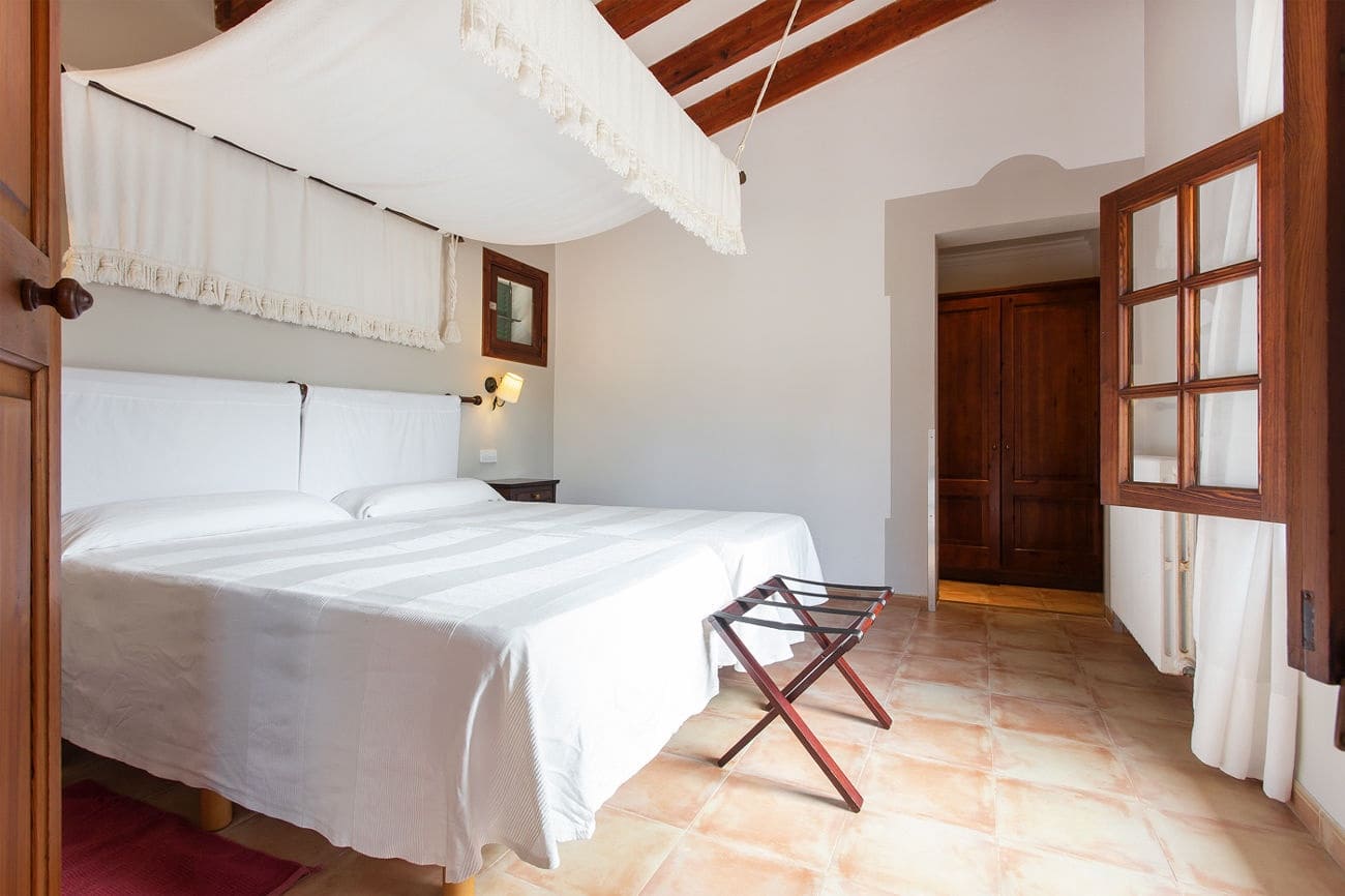 9 slaapkamer Finca/Landhuis te koop in Badia Gran met zwembad garage - € 4.500.000 (Ref: 9609527)