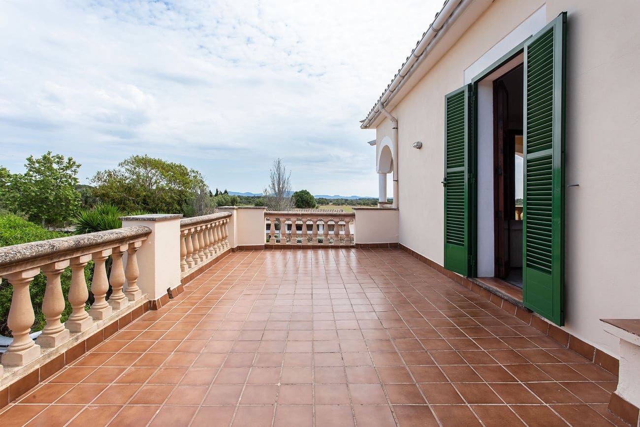 9 slaapkamer Finca/Landhuis te koop in Badia Gran met zwembad garage - € 4.500.000 (Ref: 9609527)