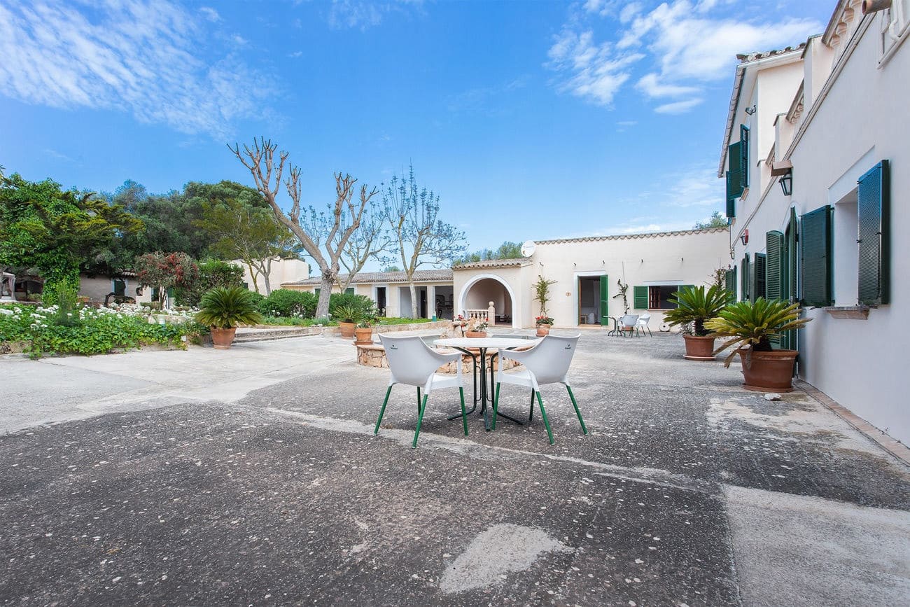 9 soverom Finca/Herregård til salgs i Badia Gran med svømmebasseng garasje - € 4 500 000 (Ref: 9609527)