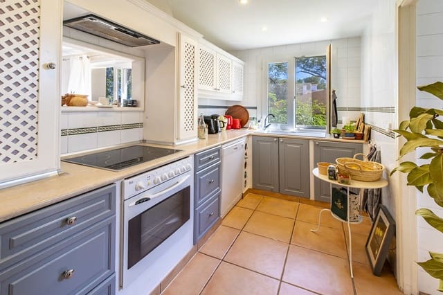 2 soverom Leilighet til salgs i Illetas, Calvià med svømmebasseng garasje - € 870 000 (Ref: 9609529)