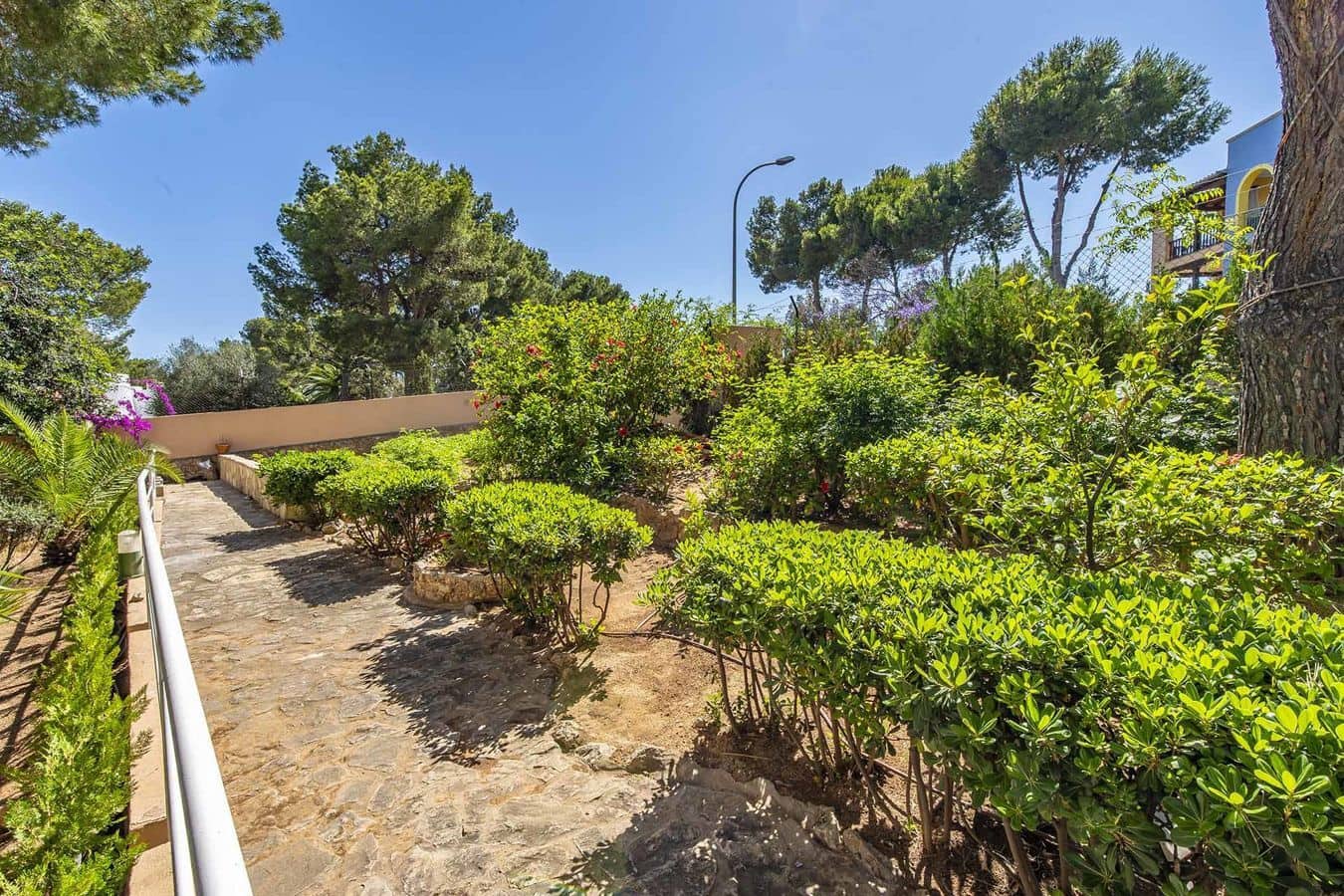 2 soverom Leilighet til salgs i Illetas med svømmebasseng garasje - € 870 000 (Ref: 9609529)