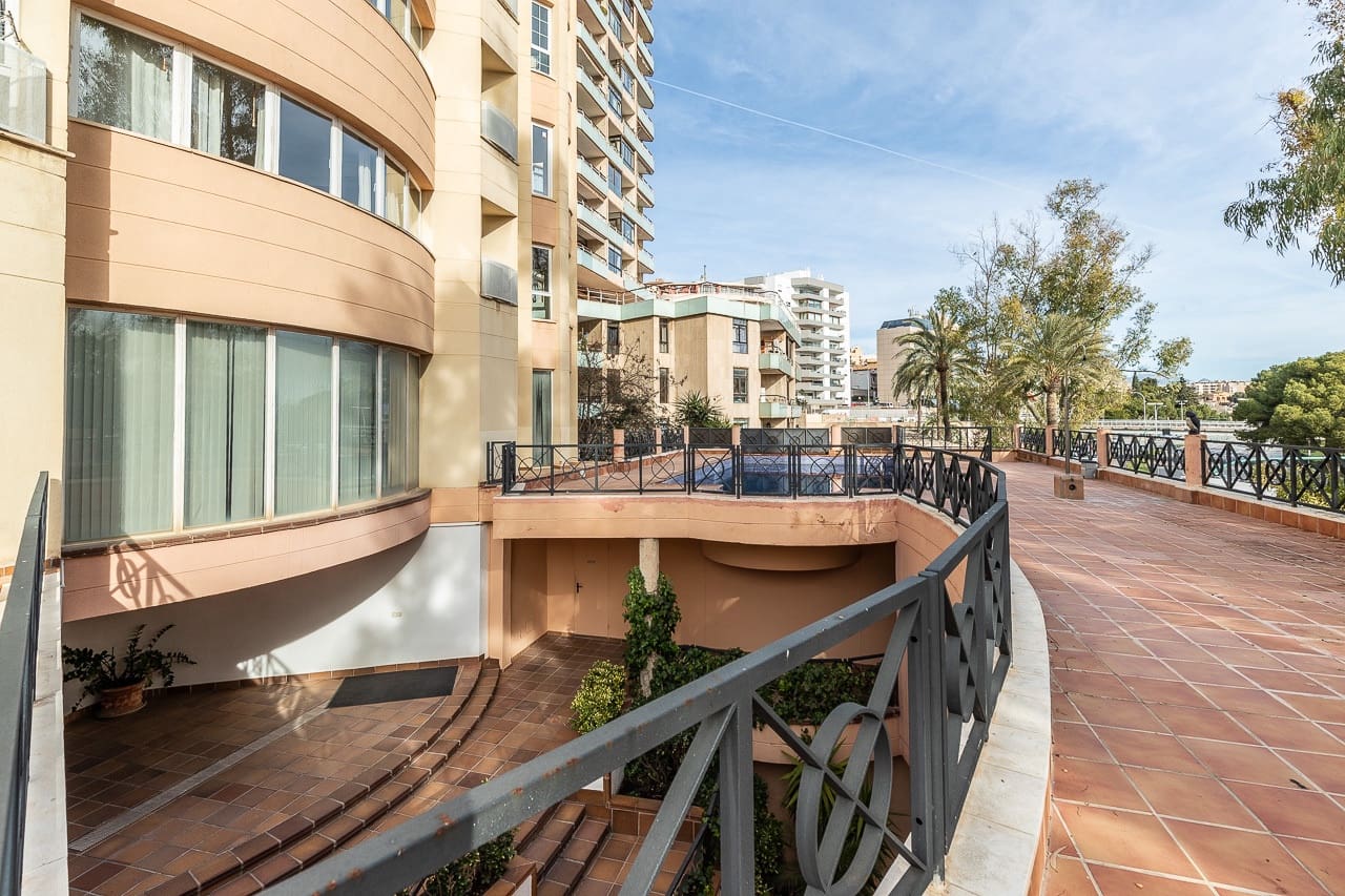 3 soveværelse Lejlighed til salg i Cala Mayor med swimmingpool garage - € 1.550.000 (Ref: 9614188)