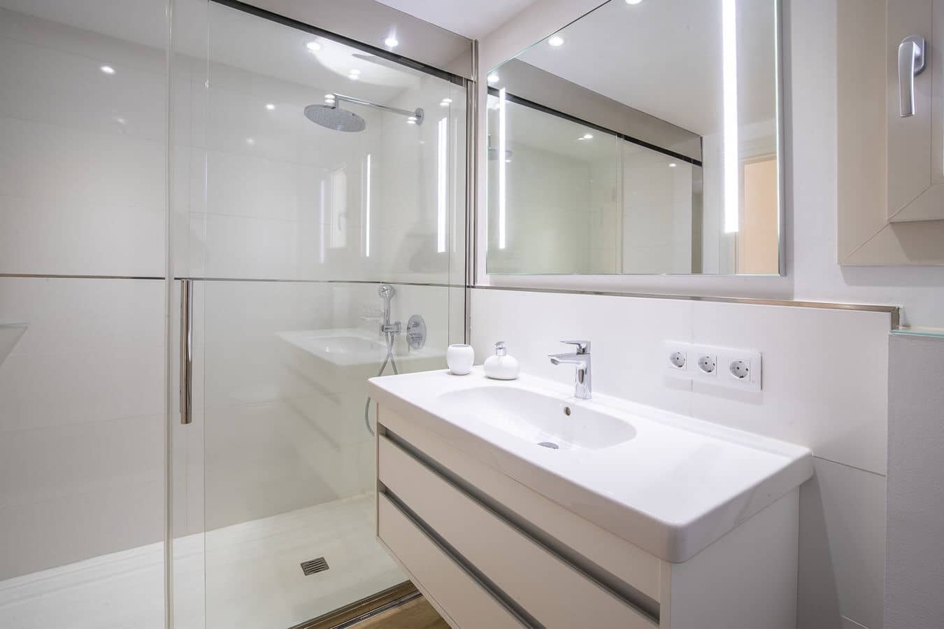 4 bedroom Villa for sale in Santa Ponsa with pool garage - € 3,175,000 (Ref: 9618088)