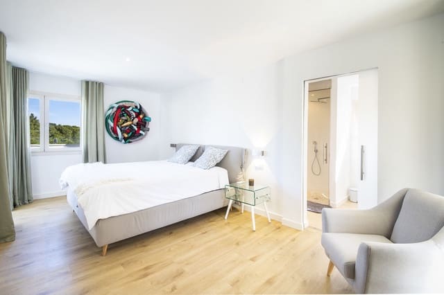 4 bedroom Villa for sale in Santa Ponsa, Calvià with pool garage - € 3,175,000 (Ref: 9618088)