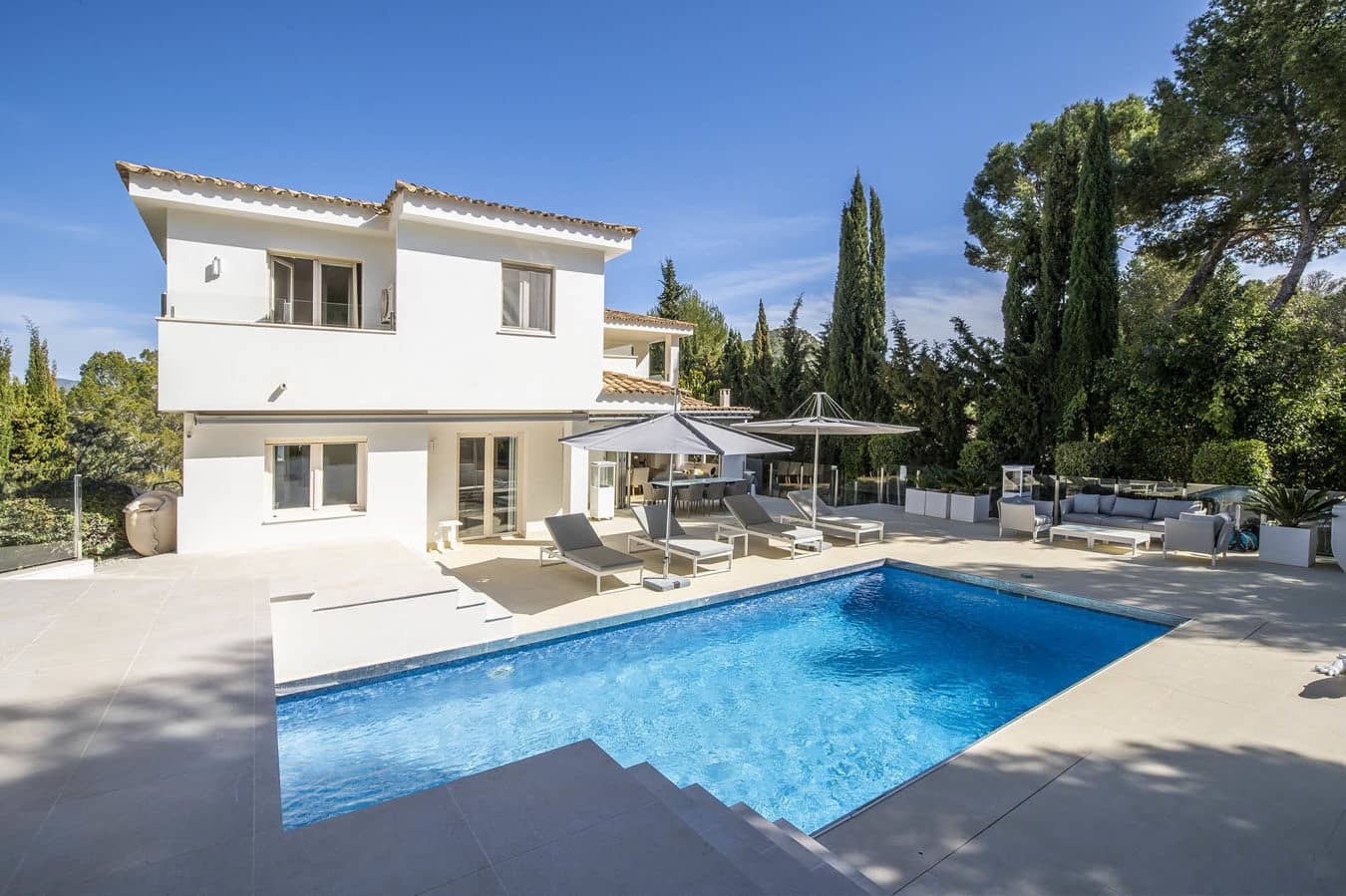 4 bedroom Villa for sale in Santa Ponsa with pool garage - € 3,175,000 (Ref: 9618088)