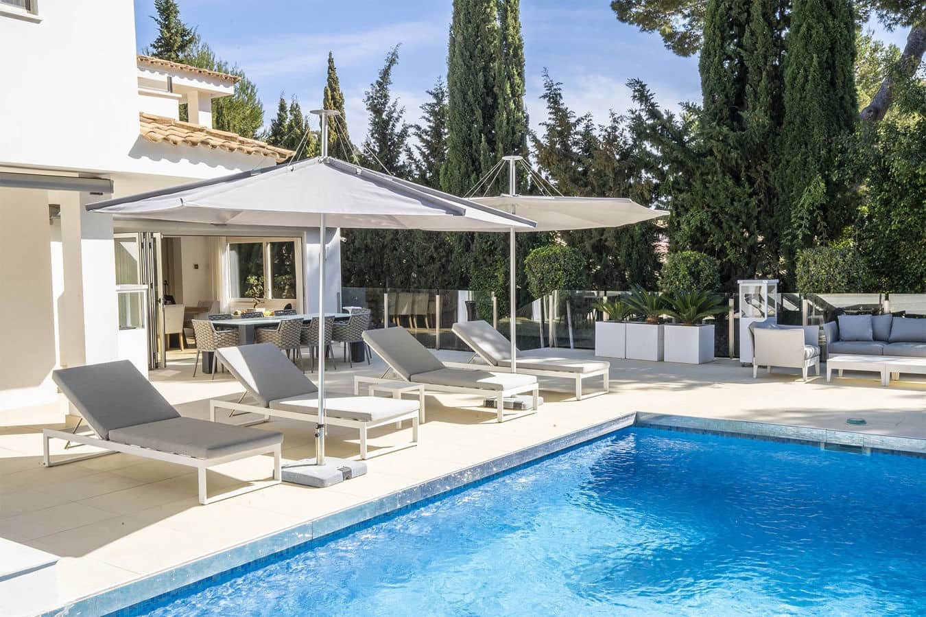 4 bedroom Villa for sale in Santa Ponsa with pool garage - € 3,175,000 (Ref: 9618088)