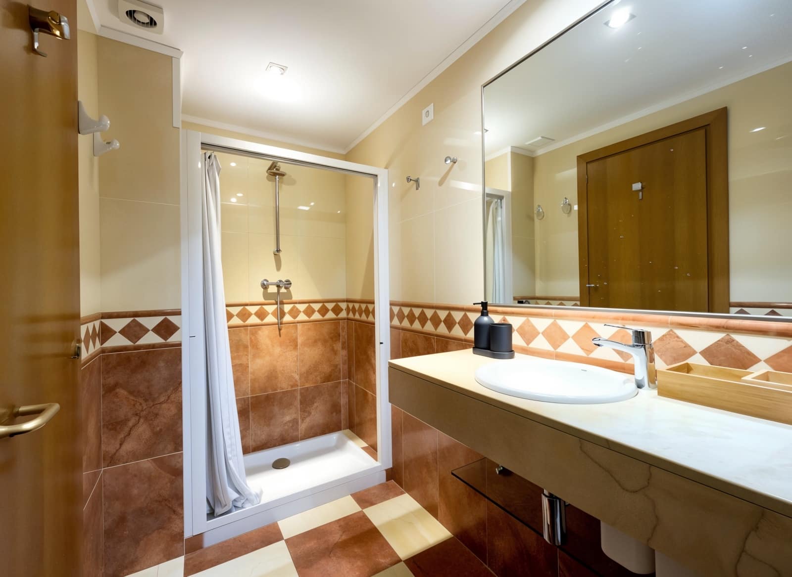 3 quarto Apartamento para arrendar em Palma de Mallorca - 2 100 € (Ref: 9618089)