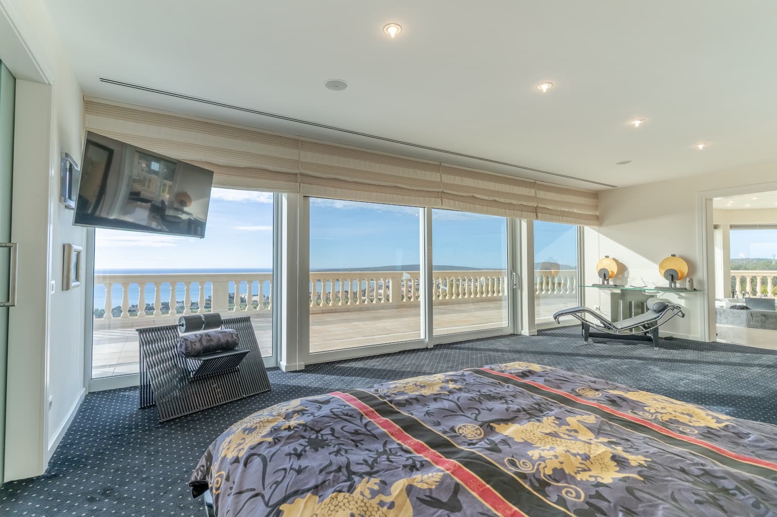 5 bedroom Villa for rent in Costa d'en Blanes with pool garage - € 20,000 (Ref: 9621996)