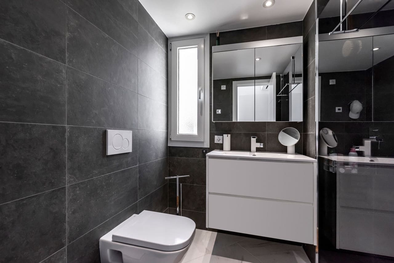 2 bedroom Apartment for sale in Santa Ponsa with garage - € 620,000 (Ref: 9622701)