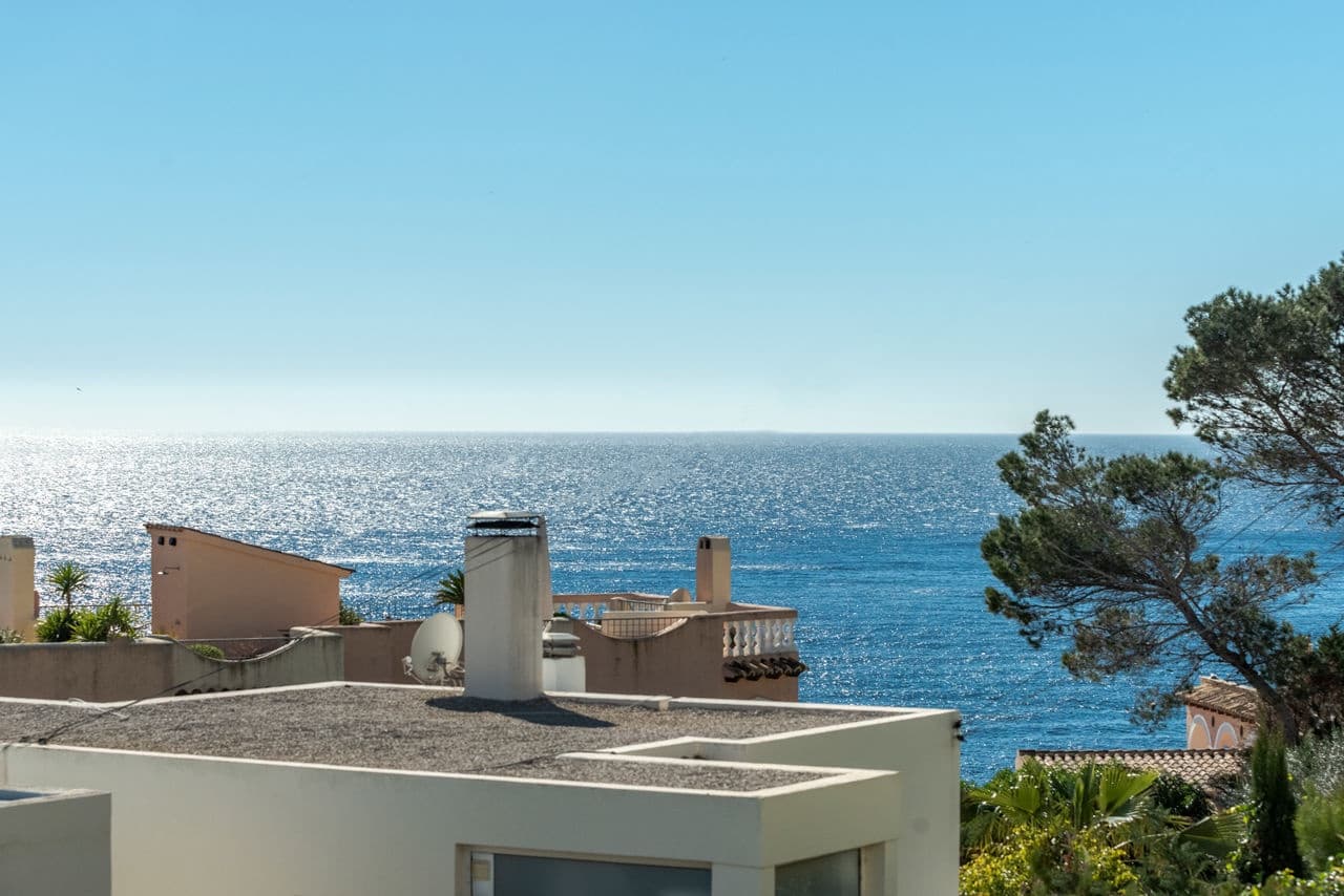 2 bedroom Apartment for sale in Santa Ponsa with garage - € 620,000 (Ref: 9622701)