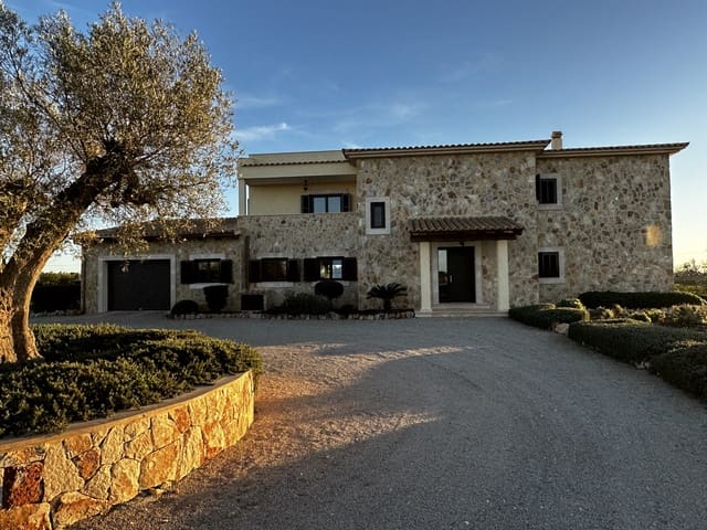 Finca/Casa Rural de 4 habitaciones en Ses Salines en venta con piscina garaje - 2.850.000 € (Ref: 9622923)