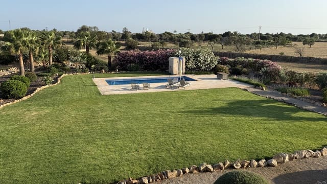 Finca/Casa Rural de 4 habitaciones en Ses Salines en venta con piscina garaje - 2.850.000 € (Ref: 9622923)