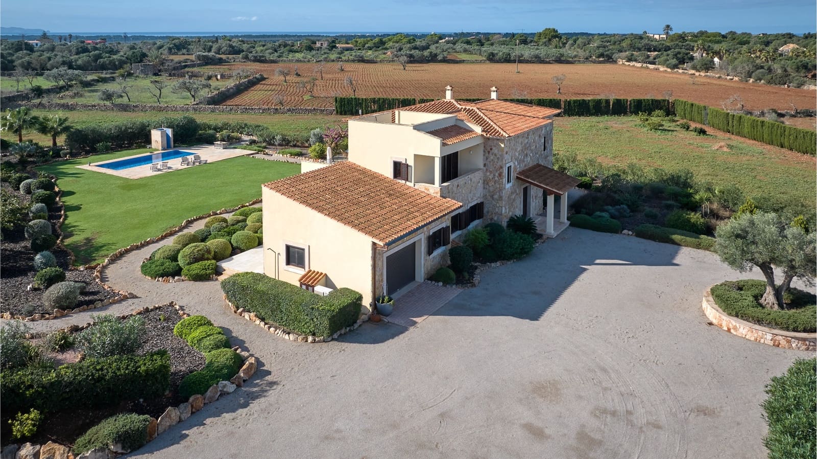 4 bedroom Finca/Country House for sale in Ses Salines with pool garage - € 2,850,000 (Ref: 9622923)