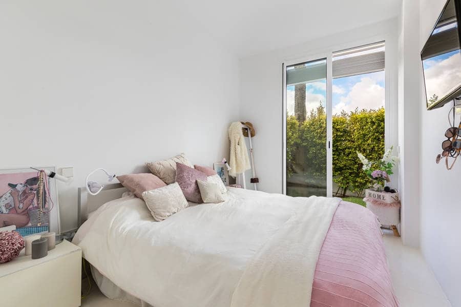 2 slaapkamer Appartement te koop in Portocristo / Port de Manacor met zwembad garage - € 570.000 (Ref: 9630408)