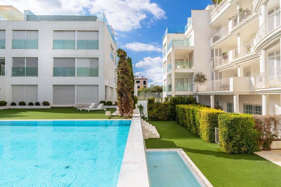 2 slaapkamer Appartement te koop in Portocristo / Port de Manacor met zwembad garage - € 570.000 (Ref: 9630408)