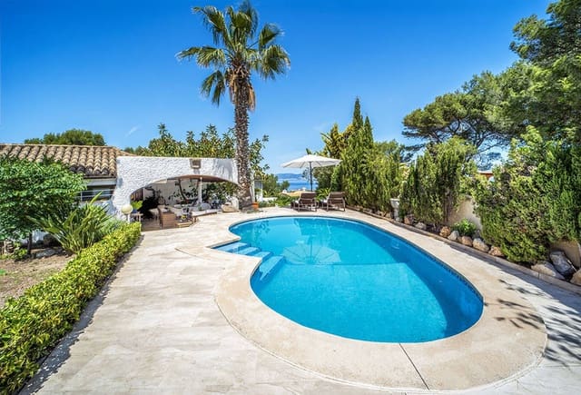 4 slaapkamer Villa te koop in Cala Blava, Llucmajor met zwembad garage - € 3.150.000 (Ref: 9634728)