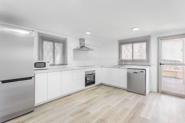 4 chambre Appartement à vendre à Puerto de Alcudia, Alcúdia avec garage - 1 390 000 € (Ref: 9634932)