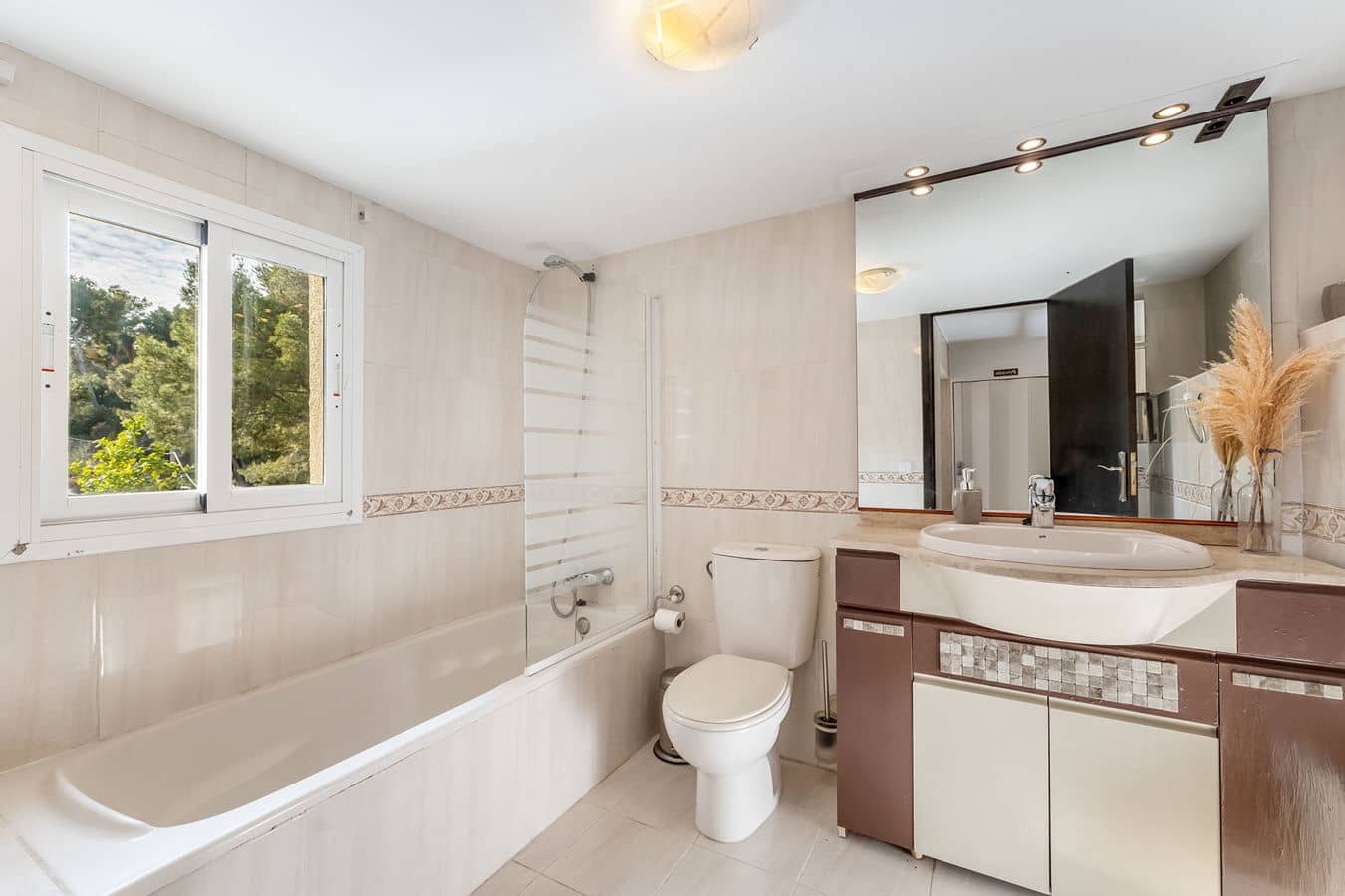 4 sypialnia Willa na sprzedaż w Costa d'en Blanes z basenem garażem - 1 895 000 € (Ref: 9639657)