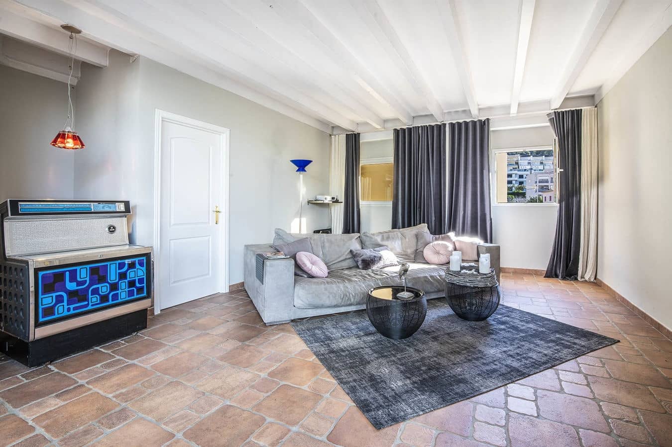 5 sypialnia Penthouse na sprzedaż w Andratx z garażem - 990 000 € (Ref: 9639659)