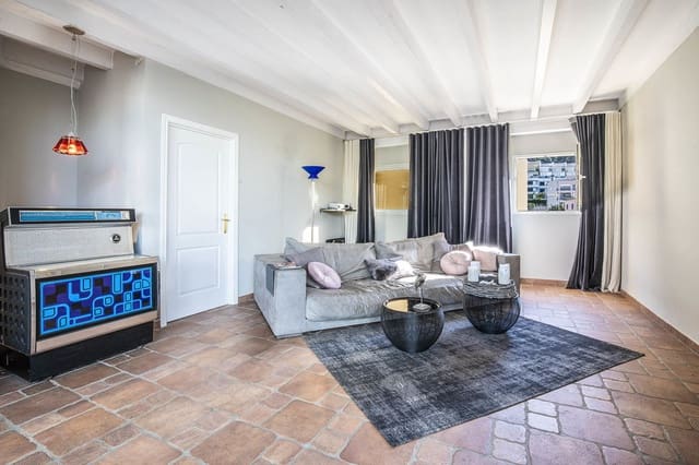 5 chambre Penthouse à vendre à Puerto de Andratx, Andratx avec garage - 990 000 € (Ref: 9639659)