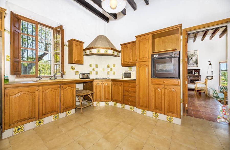 7 slaapkamer Finca/Landhuis te koop in Puntiro met garage - € 2.500.000 (Ref: 9639662)