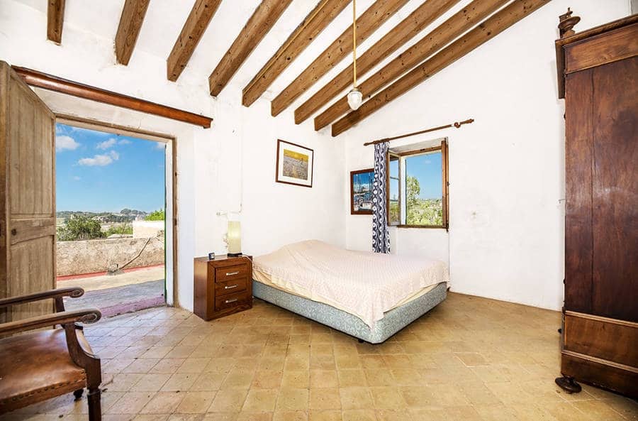 7 slaapkamer Finca/Landhuis te koop in Puntiro met garage - € 2.500.000 (Ref: 9639662)