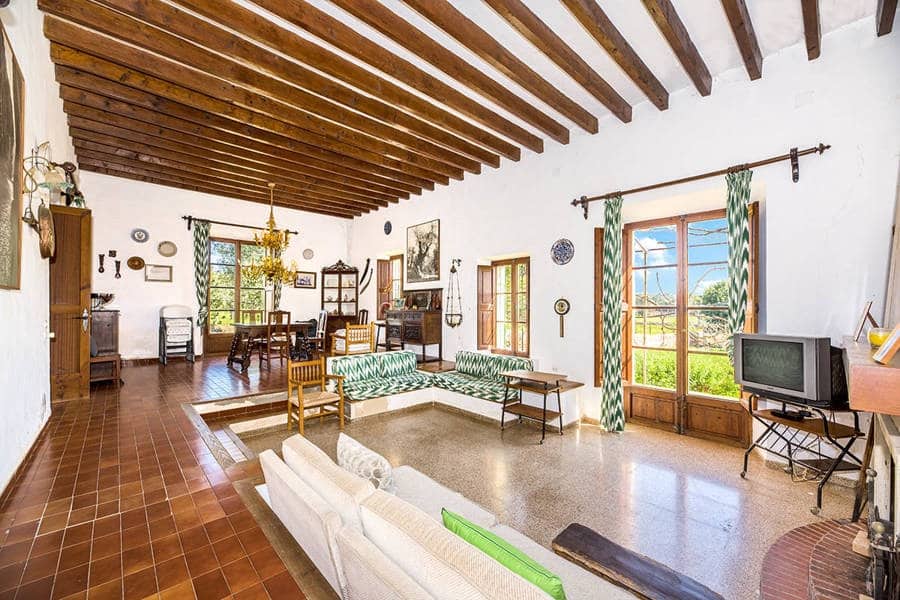 7 slaapkamer Finca/Landhuis te koop in Puntiro met garage - € 2.500.000 (Ref: 9639662)