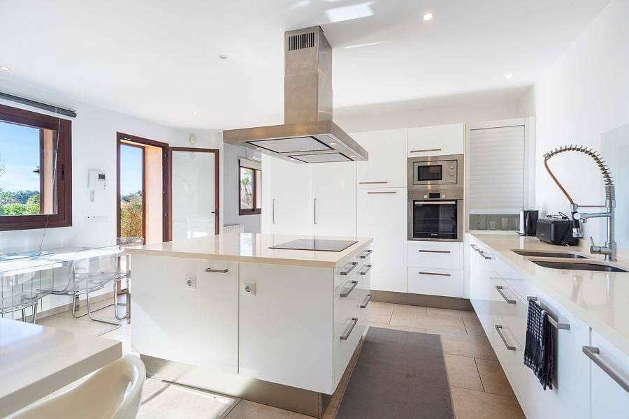 4 chambre Finca/Maison de Campagne à vendre à Llucmajor avec piscine garage - 2 600 000 € (Ref: 9639763)