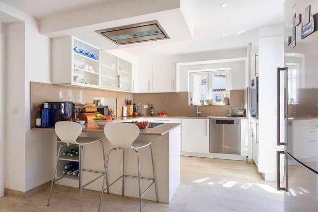 6 quarto Moradia para venda em Can Pastilla, Palma de Mallorca com piscina garagem - 1 600 000 € (Ref: 9639764)