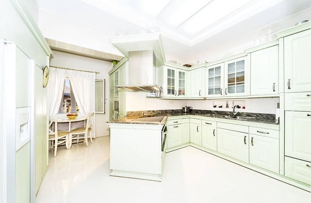 Chalet de 4 habitaciones en Genova, Palma de Mallorca en venta con piscina garaje - 5.500.000 € (Ref: 9640557)