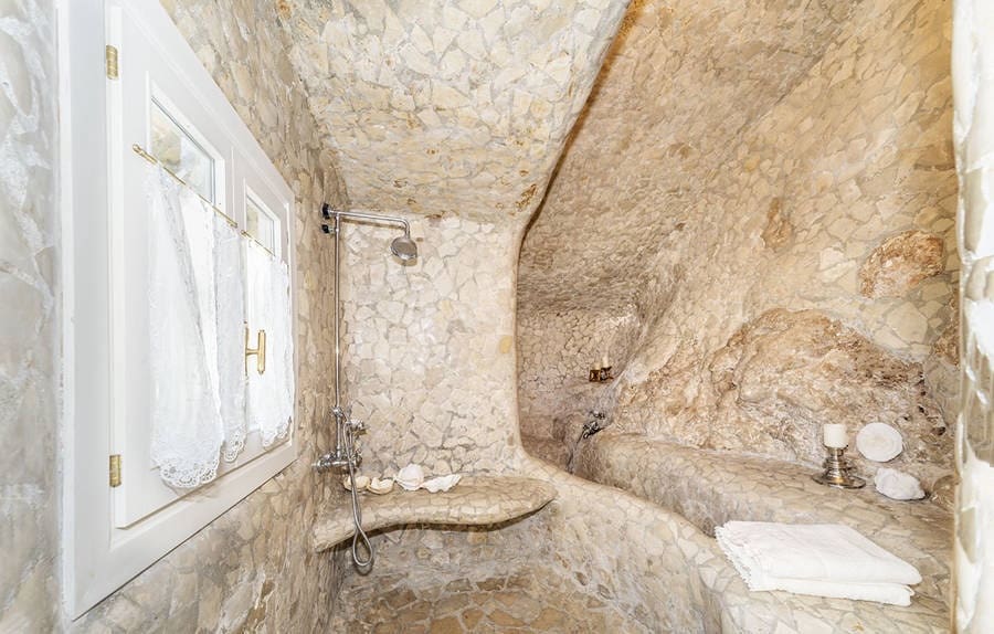 Chalet de 4 habitaciones en Genova en venta con piscina garaje - 5.500.000 € (Ref: 9640557)