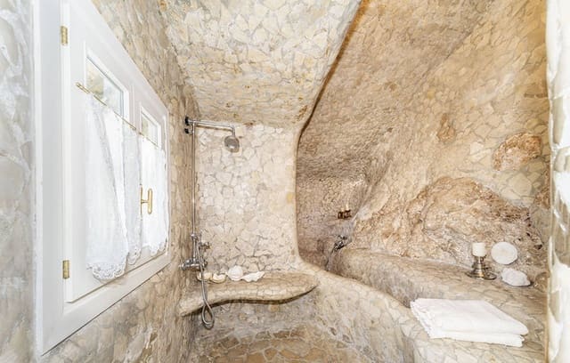 Chalet de 4 habitaciones en Genova, Palma de Mallorca en venta con piscina garaje - 5.500.000 € (Ref: 9640557)