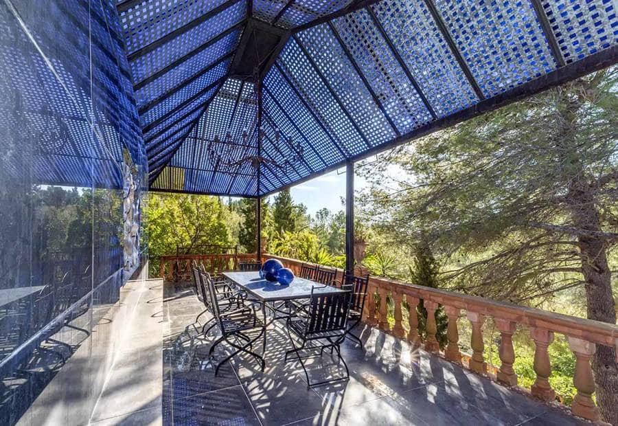 Chalet de 4 habitaciones en Genova en venta con piscina garaje - 5.500.000 € (Ref: 9640557)