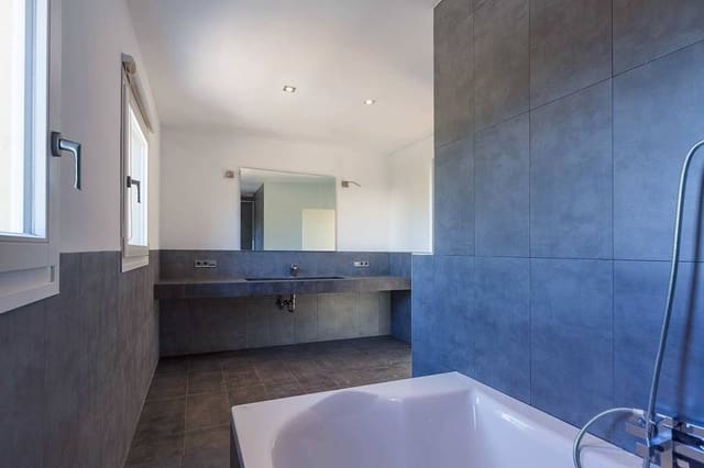 3 bedroom Villa for sale in Sol de Mallorca, Calvià with pool garage - € 2,600,000 (Ref: 9640997)