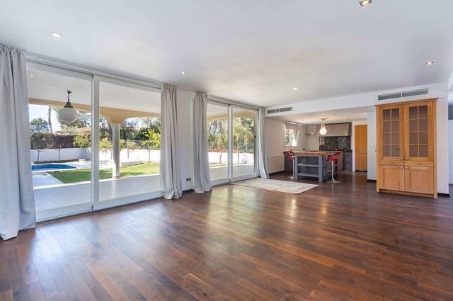 3 bedroom Villa for sale in Sol de Mallorca, Calvià with pool garage - € 2,600,000 (Ref: 9640997)