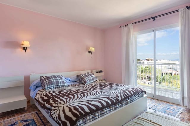 Chalet de 5 habitaciones en Palmanova, Calvià en venta con piscina garaje - 2.800.000 € (Ref: 9645958)