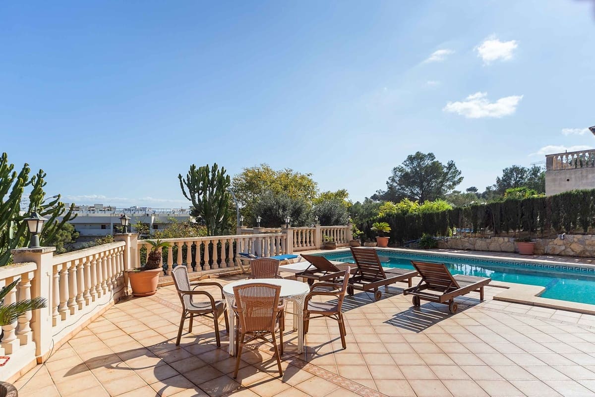 Chalet de 5 habitaciones en Palmanova en venta con piscina garaje - 2.800.000 € (Ref: 9645958)