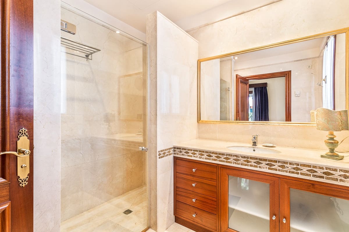 5 sypialnia Willa na sprzedaż w Son Veri Nou z basenem garażem - 4 800 000 € (Ref: 9645959)