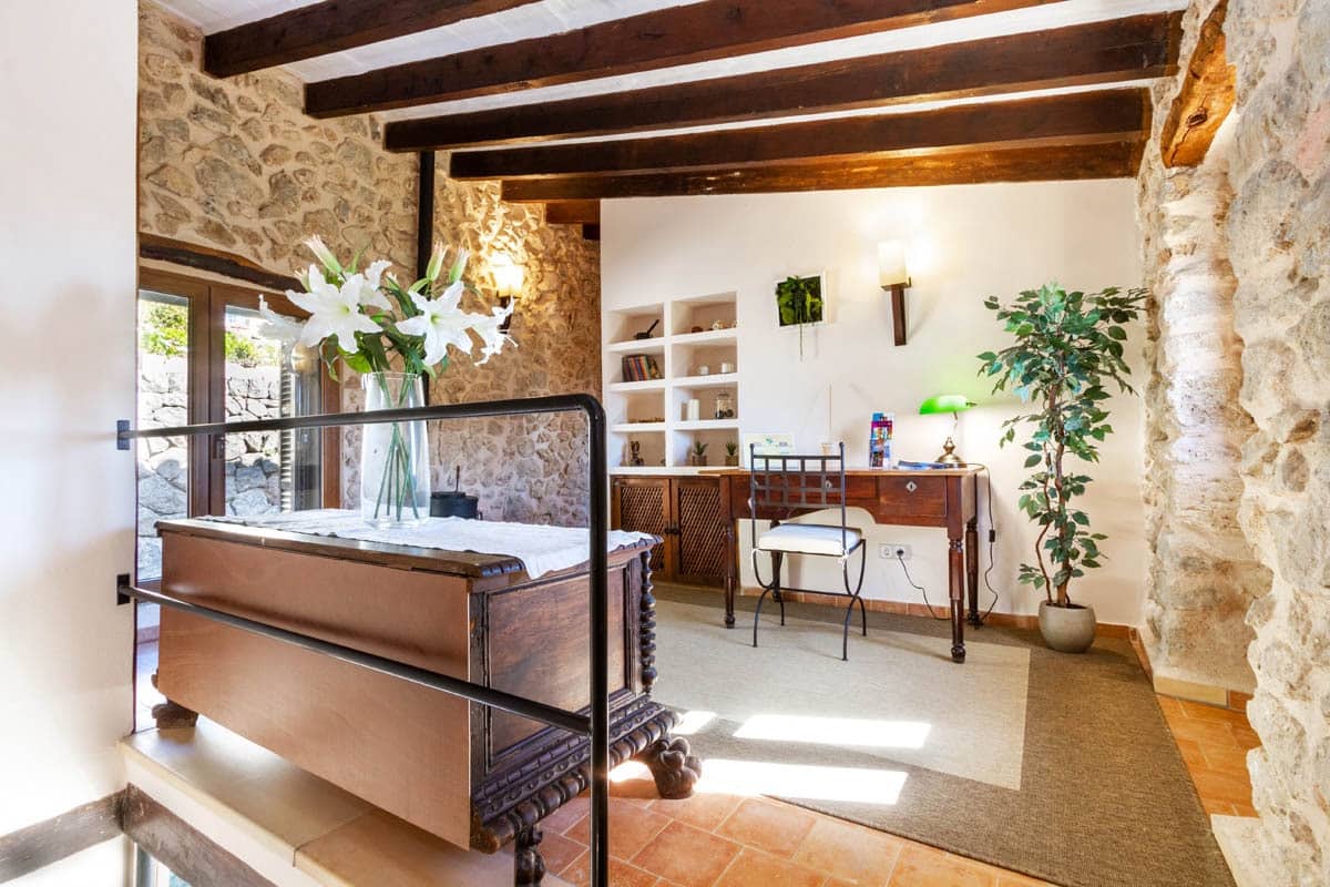 5 chambre Finca/Maison de Campagne à vendre à Bunyola avec piscine garage - 2 950 000 € (Ref: 9645960)