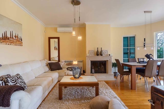 2 soveværelse Finca/Landehus til salg i Llucmajor med swimmingpool garage - € 950.000 (Ref: 9645961)