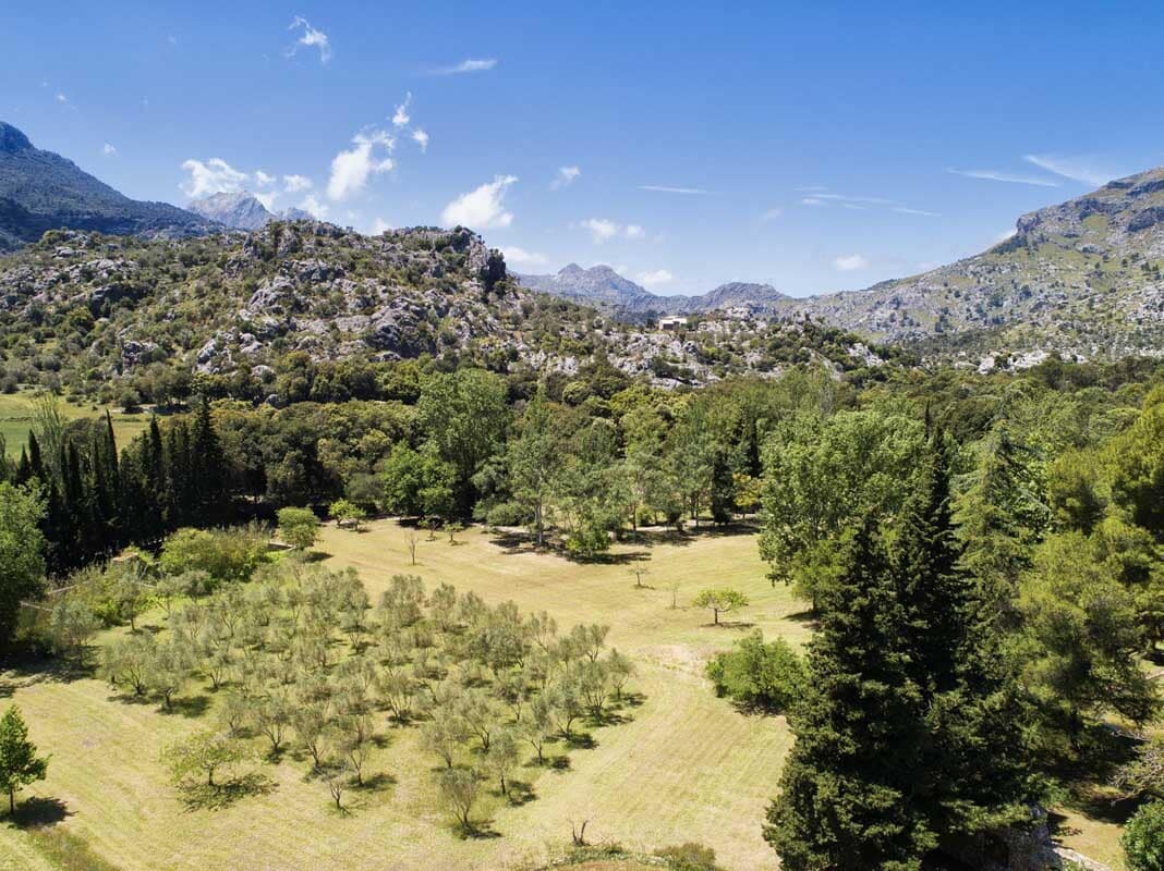 12 Zimmer Finca/Landgut zu verkaufen in Escorca mit Pool Garage - 6.000.000 € (Ref: 9650440)