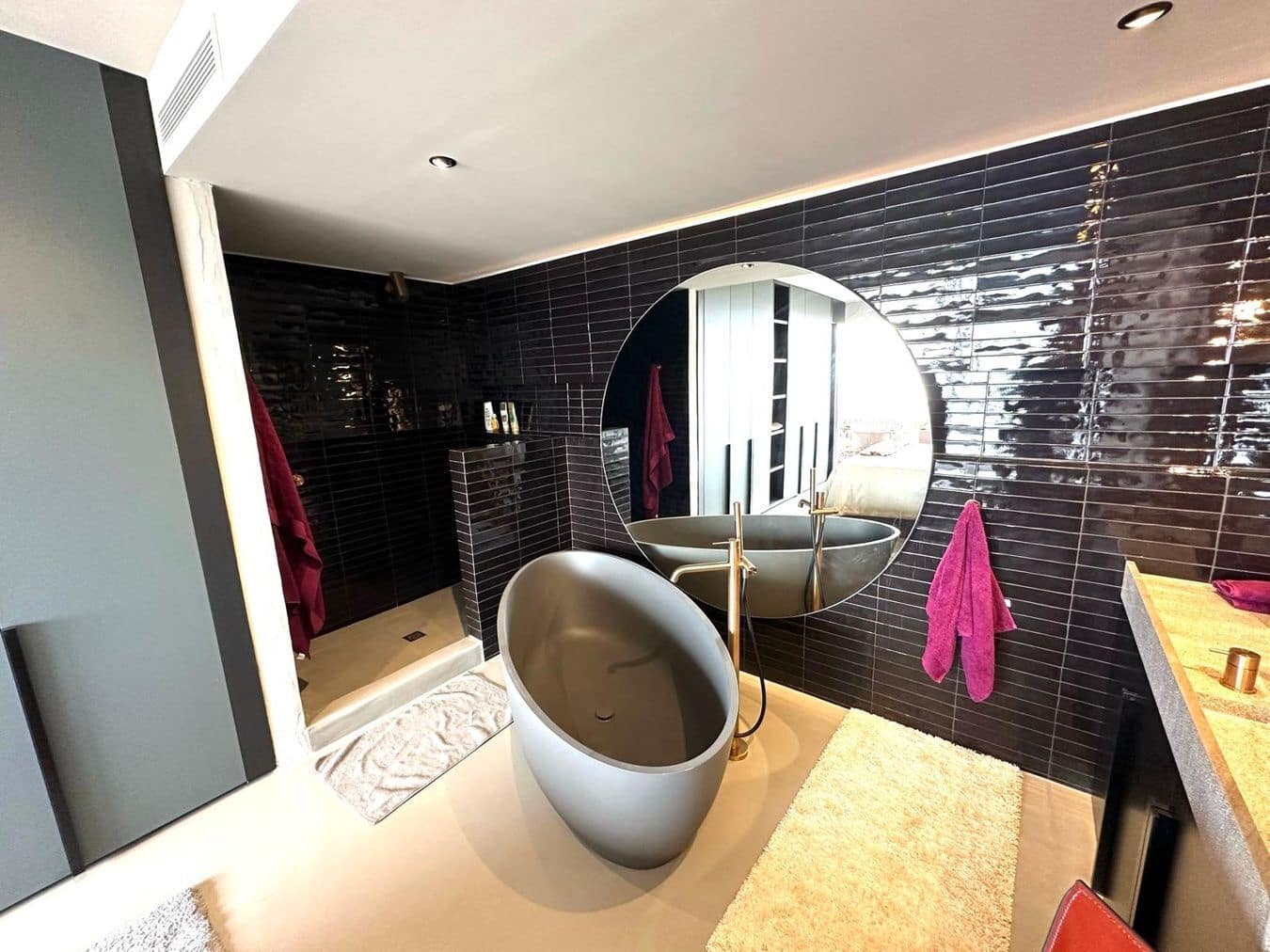 2 bedroom Apartment for sale in Palma de Mallorca with garage - € 2,000,000 (Ref: 9669319)