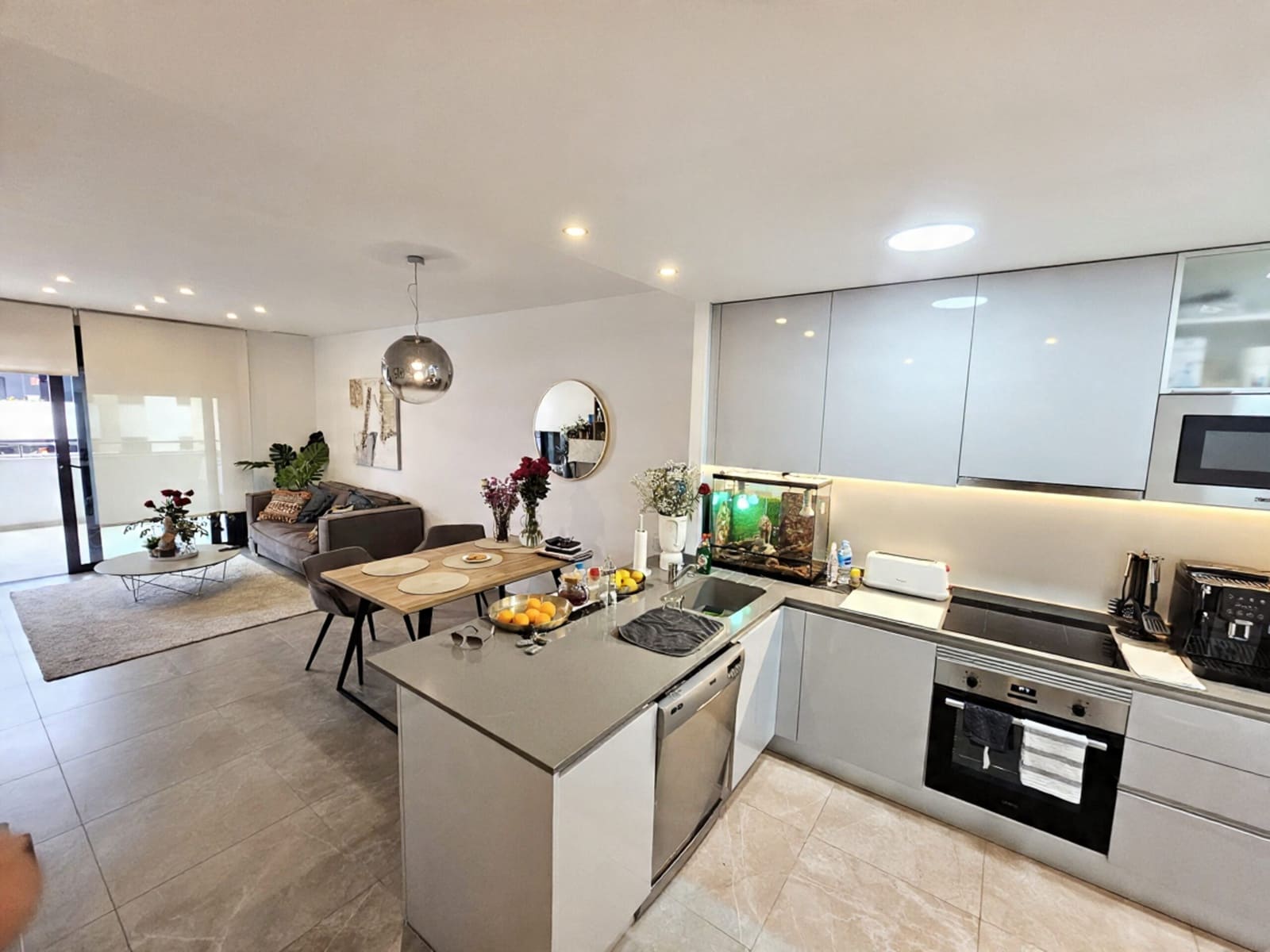 2 Zimmer Apartment zu verkaufen in Orihuela Costa mit Pool - 420.000 € (Ref: 9679281)