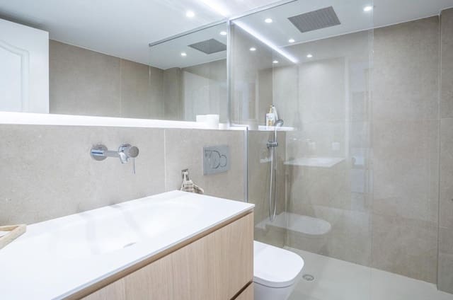 5 soveværelse Lejlighed til salg i La Bonanova, Palma de Mallorca med swimmingpool garage - € 1.900.000 (Ref: 9679282)