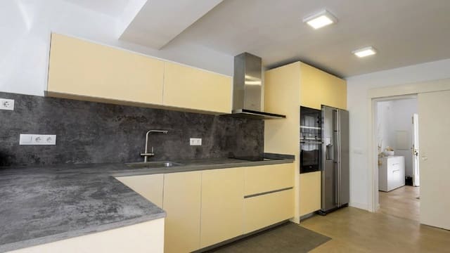 3 makuuhuone Huvila myytävänä paikassa Port Verd, Son Servera mukana uima-altaan 
autotalli - 940 000 € (Ref: 9680566)